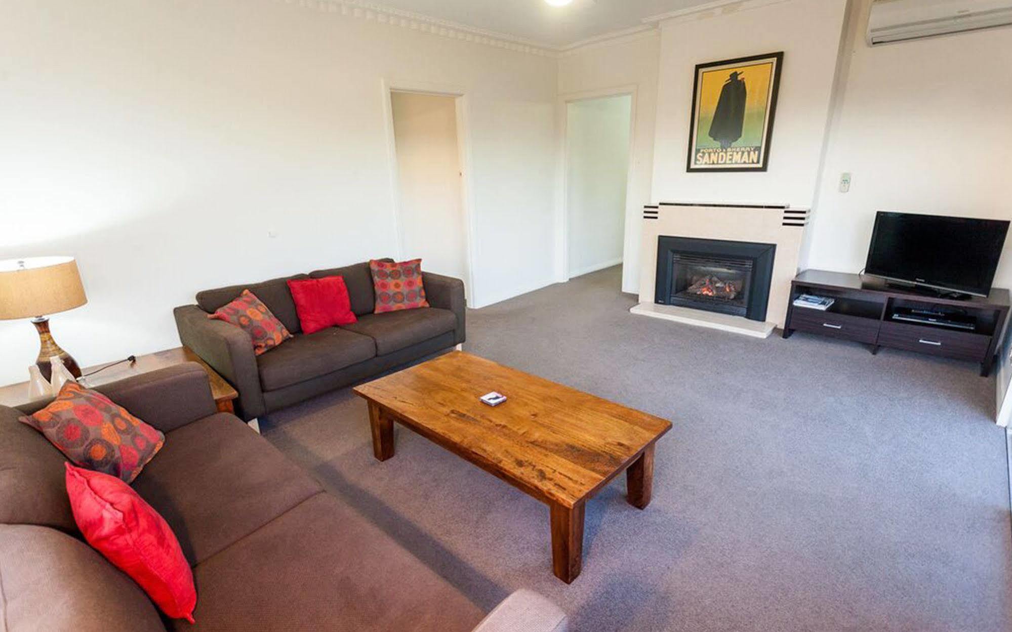 Point Lonsdale Holiday Apartments (Adults Only) Queenscliff Luaran gambar