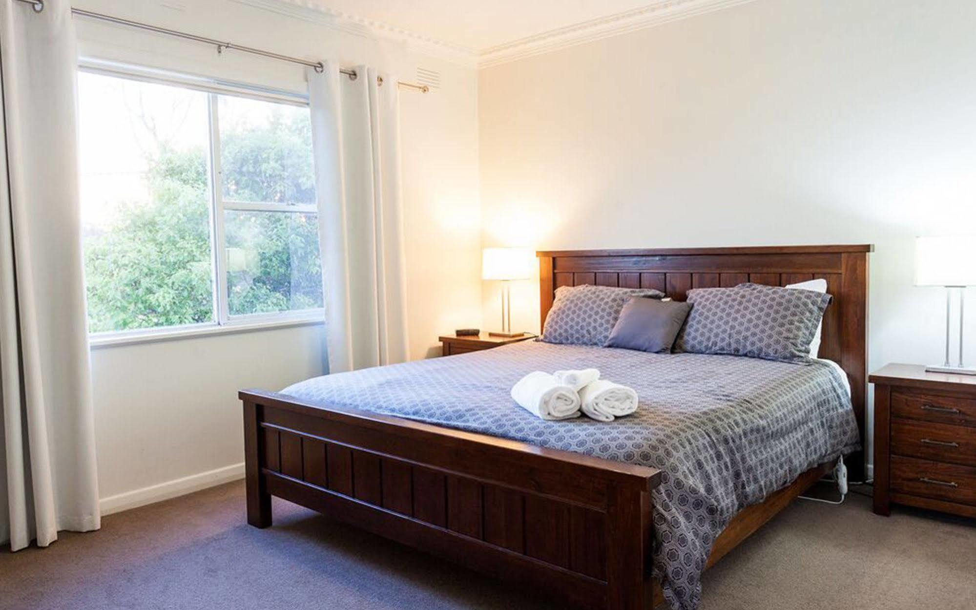 Point Lonsdale Holiday Apartments (Adults Only) Queenscliff Luaran gambar
