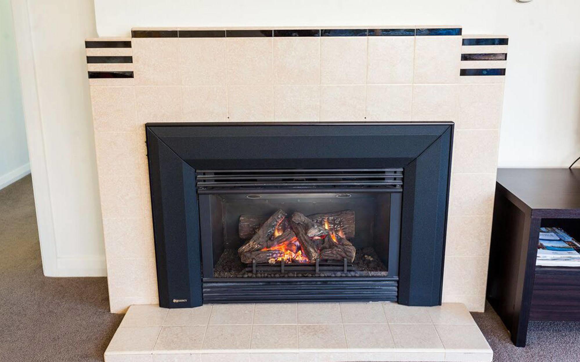 Point Lonsdale Holiday Apartments (Adults Only) Queenscliff Luaran gambar