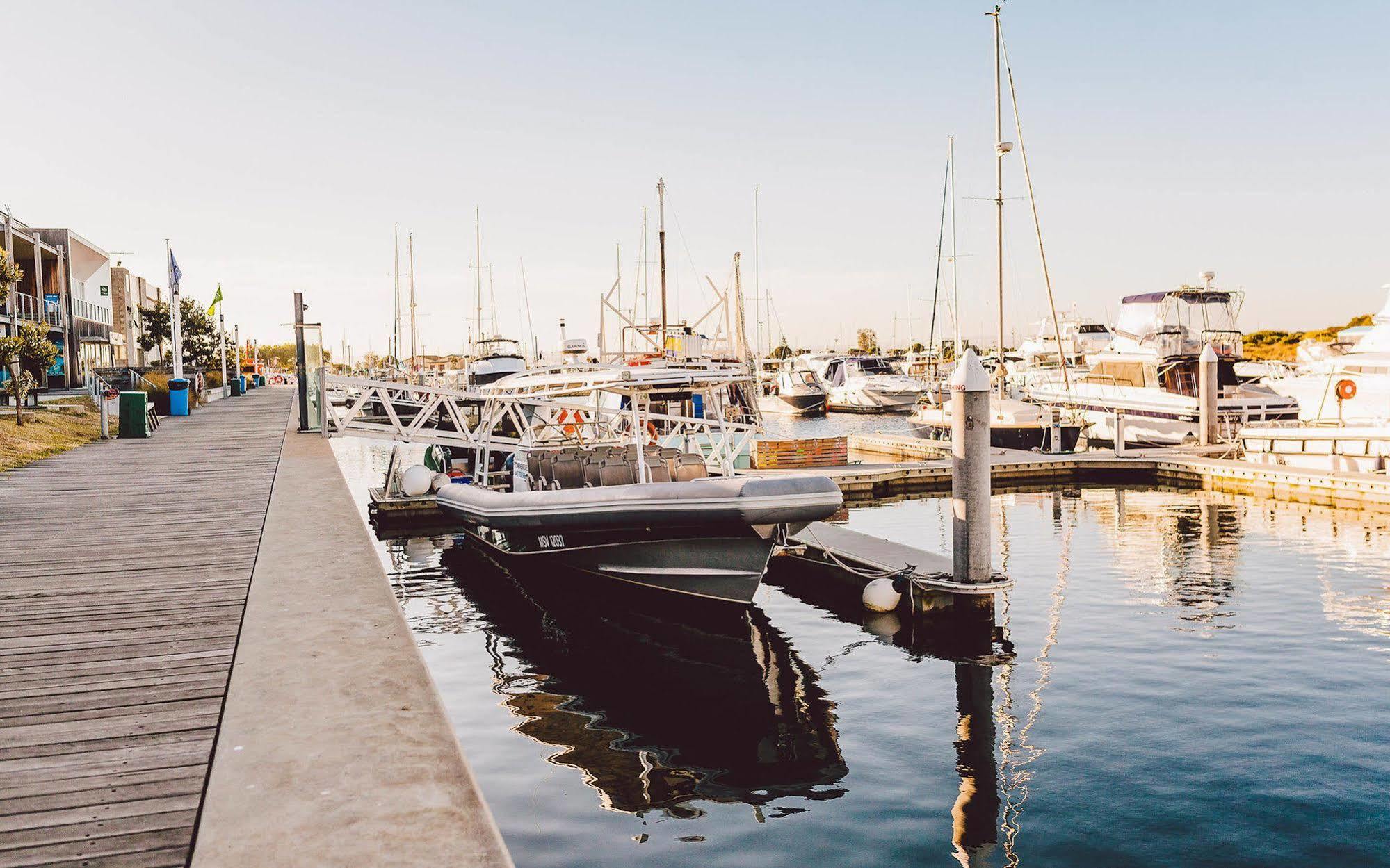 Point Lonsdale Holiday Apartments (Adults Only) Queenscliff Luaran gambar